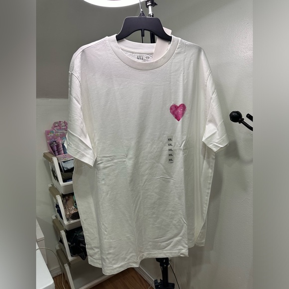 Uniqlo White Find Your Treasure - I Love You - Short-Sleeve T-Shirt (K-pop) - Picture 8 of 10